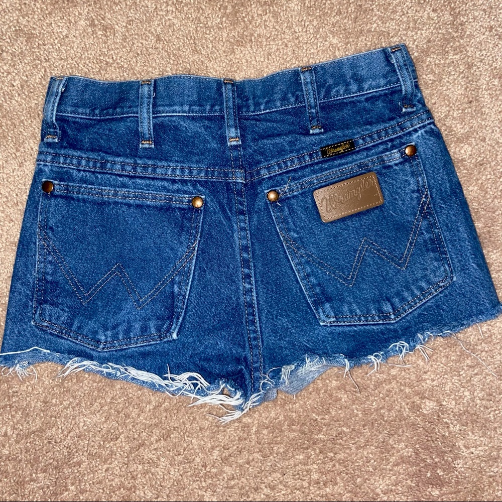 Wrangler - High waisted shorts